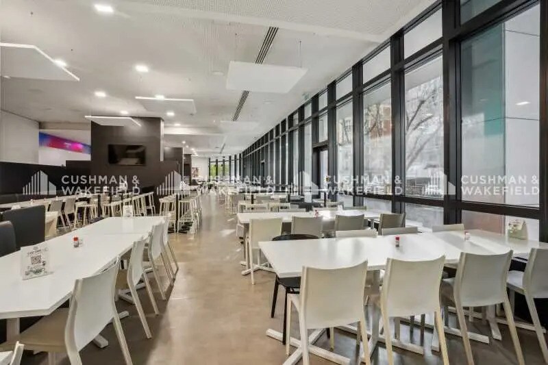 Bureau dans Levallois-Perret à louer - Photo de l’immeuble – Image 3 sur 9