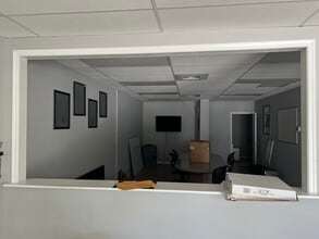 319 Belvedere Rd, West Palm Beach, FL à louer Photo intérieure– Image 2 sur 3