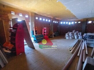 Plus de détails pour Local commercial à louer