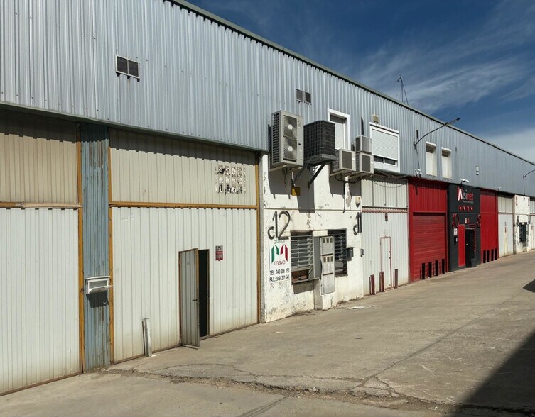 Industriel/Logistique dans Cabanillas del Campo, Guadalajara à vendre - Photo de l’immeuble – Image 1 sur 2