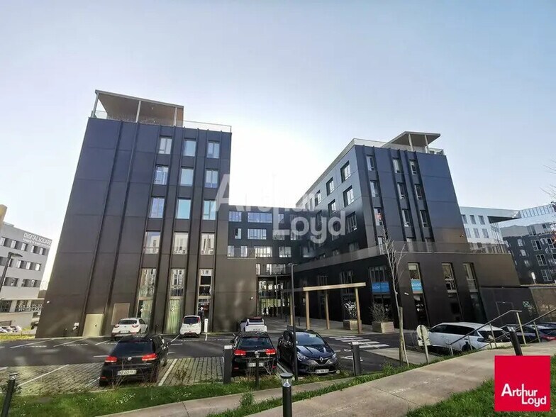 Local commercial dans Cesson-Sévigné à louer - Photo de l’immeuble – Image 1 sur 6
