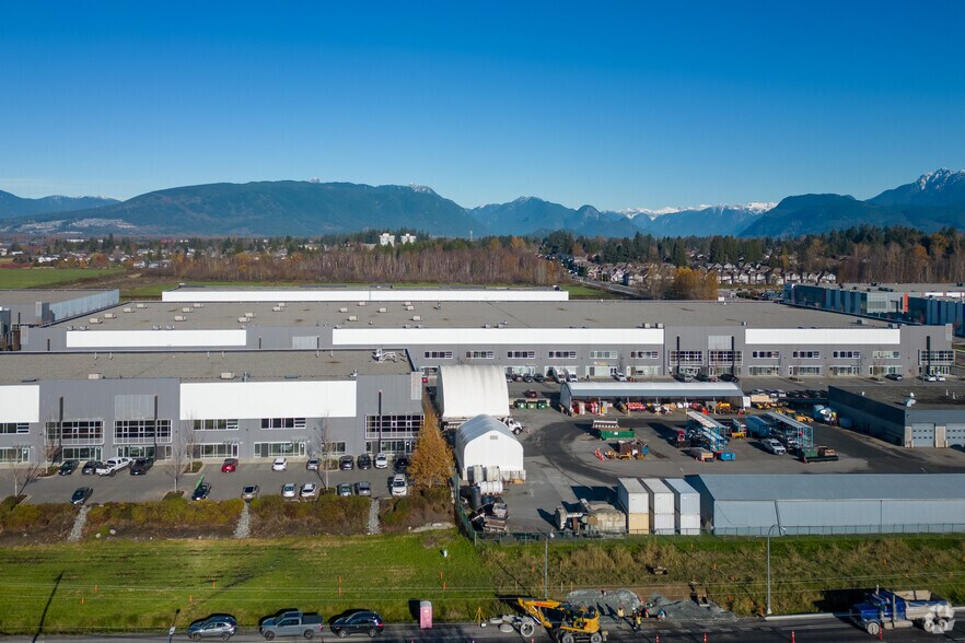 19055 Airport Way, Pitt Meadows, BC à louer - Aérien – Image 2 sur 7