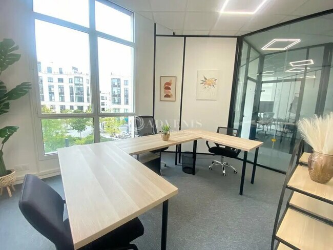 Plus de détails pour Bureau à louer