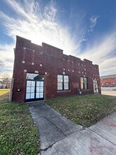 700 E Kentucky St, Louisville, KY à louer Photo de l’immeuble– Image 2 sur 5