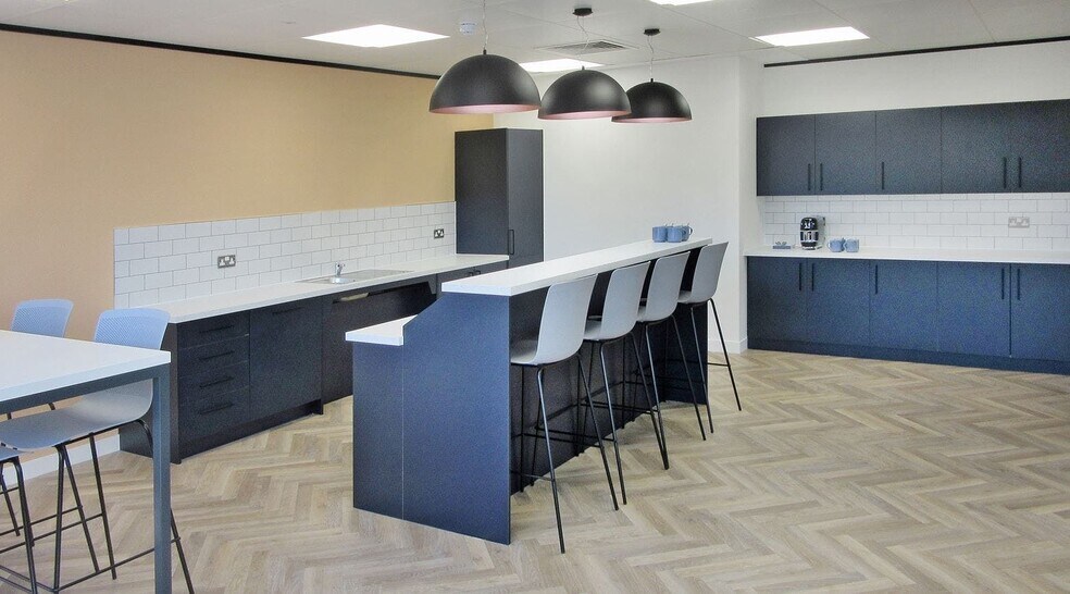 Waltham Rd, Maidenhead à louer - Photo de l’immeuble – Image 2 sur 24