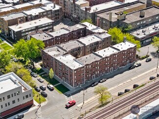 Plus de détails pour 330 N Pine Ave, Chicago, IL - Logement à vendre