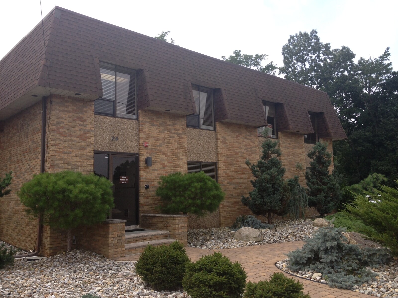 24 Wyckoff Ave, Waldwick, NJ à vendre Photo principale– Image 1 sur 6