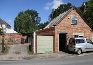 Plus de détails pour 4 Church Rd, Wanborough - Local commercial à vendre