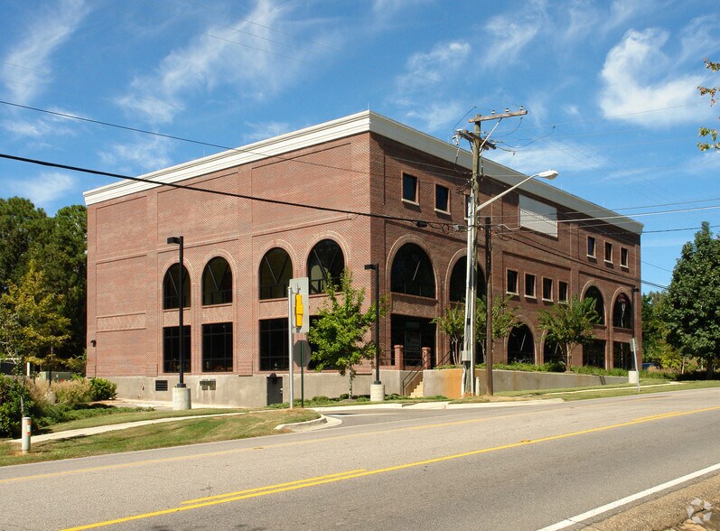 411 N Section St, Fairhope, AL à louer - Photo de l’immeuble – Image 3 sur 28