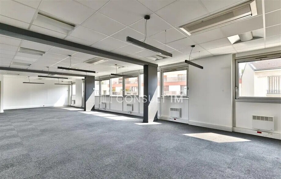 Bureau dans Boulogne-Billancourt à louer - Photo de l’immeuble – Image 3 sur 7