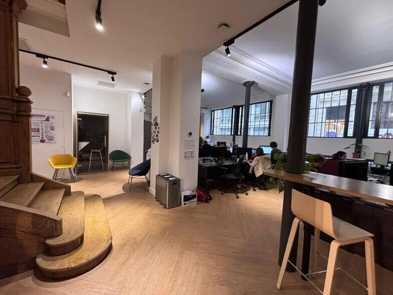 38 Rue Saint-Sabin, Paris à louer - Photo de l’immeuble – Image 1 sur 22