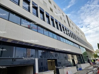 Plus de détails pour 120 Rue Isabelle Eberhardt, Montpellier - Local commercial à louer