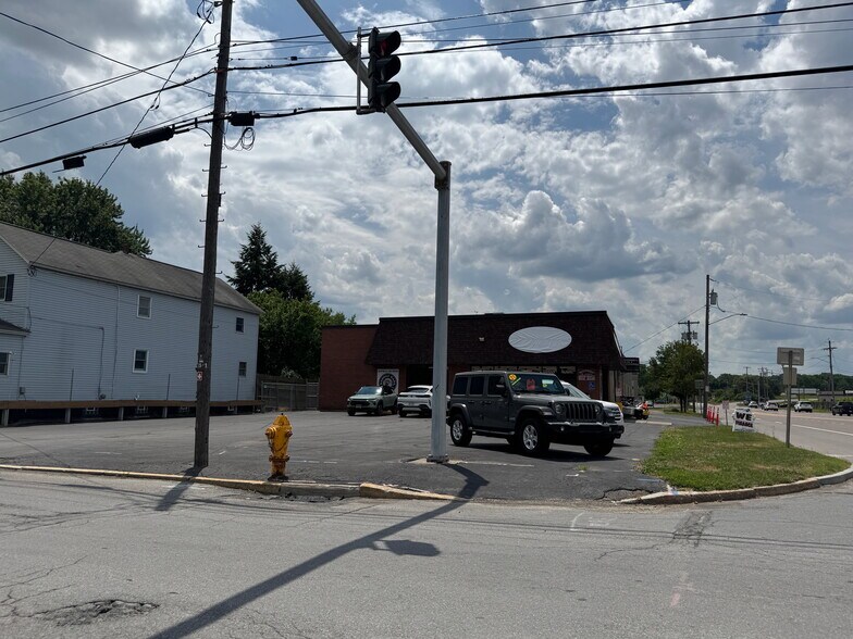 223 Pulaski St, Syracuse, NY à vendre - Photo de l’immeuble – Image 3 sur 24