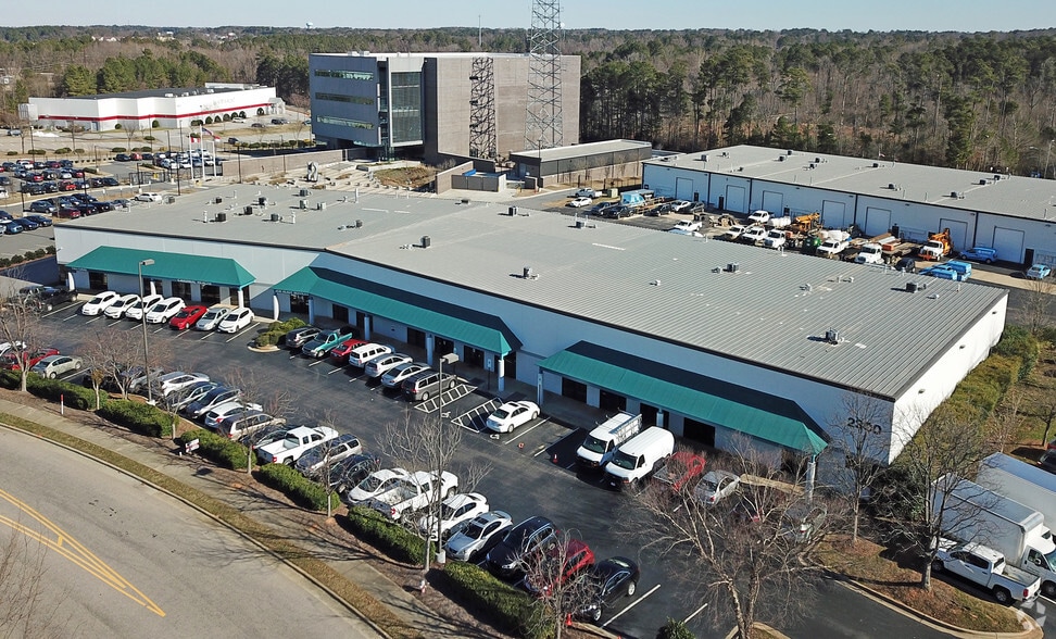 2300 Westinghouse Blvd, Raleigh, NC à louer - Photo principale – Image 1 sur 9