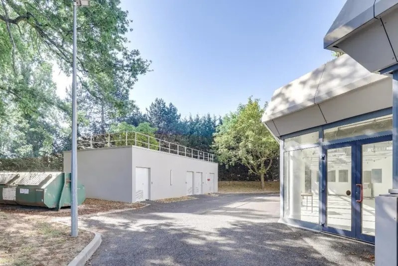 17 Bis Avenue des Andes, Les Ulis à louer - Photo de l’immeuble – Image 3 sur 17