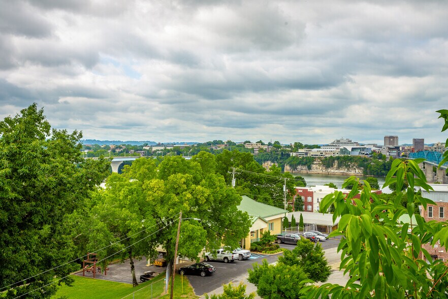 240 Forest Ave, Chattanooga, TN à vendre - Aérien – Image 3 sur 3