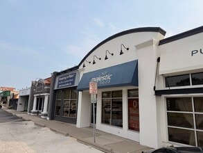 32364-32376 Woodward Ave, Royal Oak, MI à louer Photo de l’immeuble– Image 2 sur 2