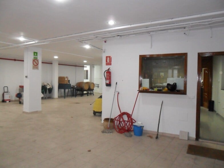 Local commercial dans Cáceres, Cáceres à vendre - Photo de l’immeuble – Image 1 sur 9