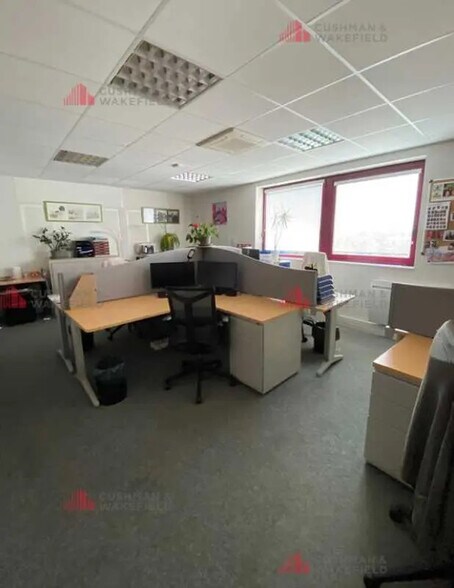 Bureau dans Dijon à louer - Photo de l’immeuble – Image 2 sur 5