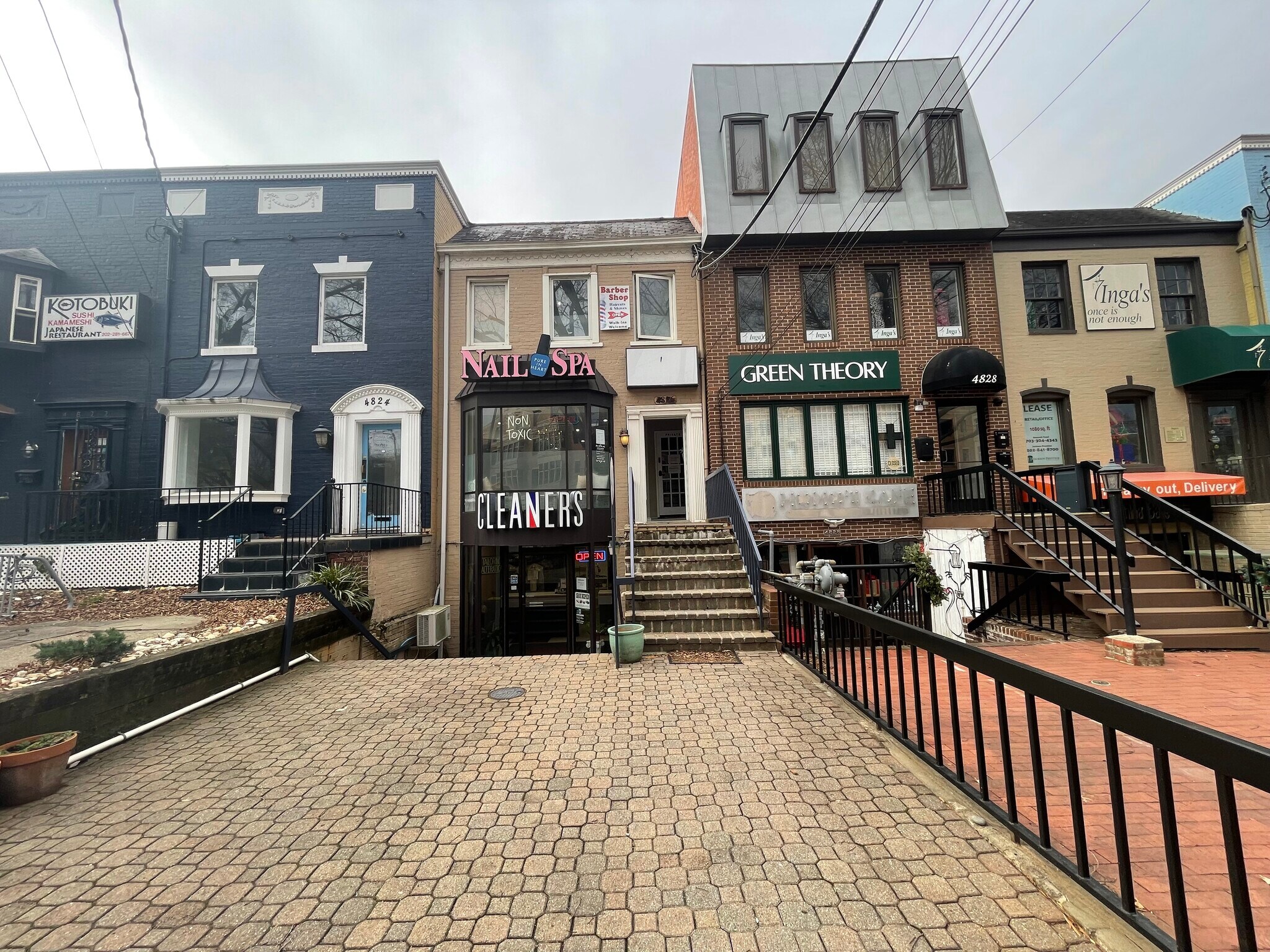 4826 MacArthur Blvd NW, Washington, DC à vendre Photo principale– Image 1 sur 9