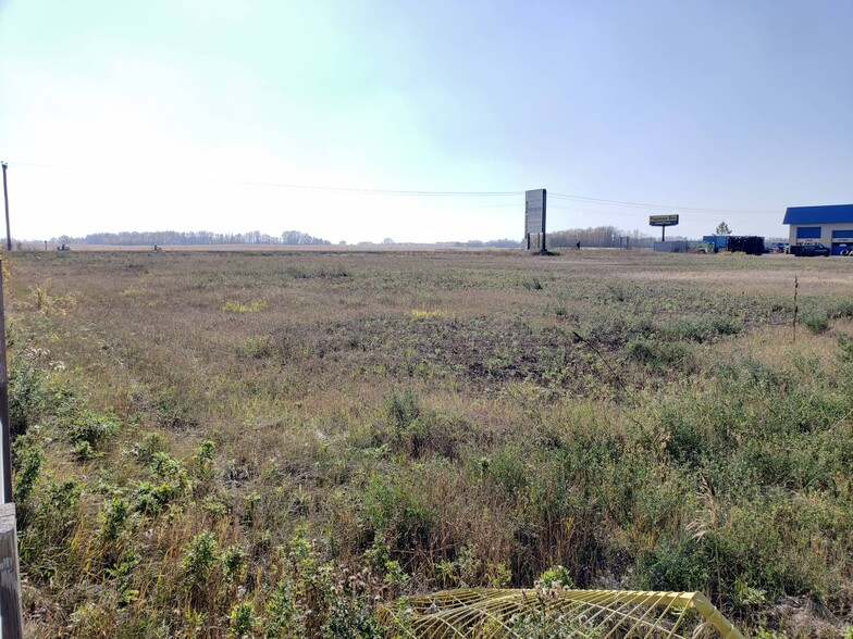6101 29 Av, Beaumont, AB à louer - Photo de l’immeuble – Image 3 sur 6
