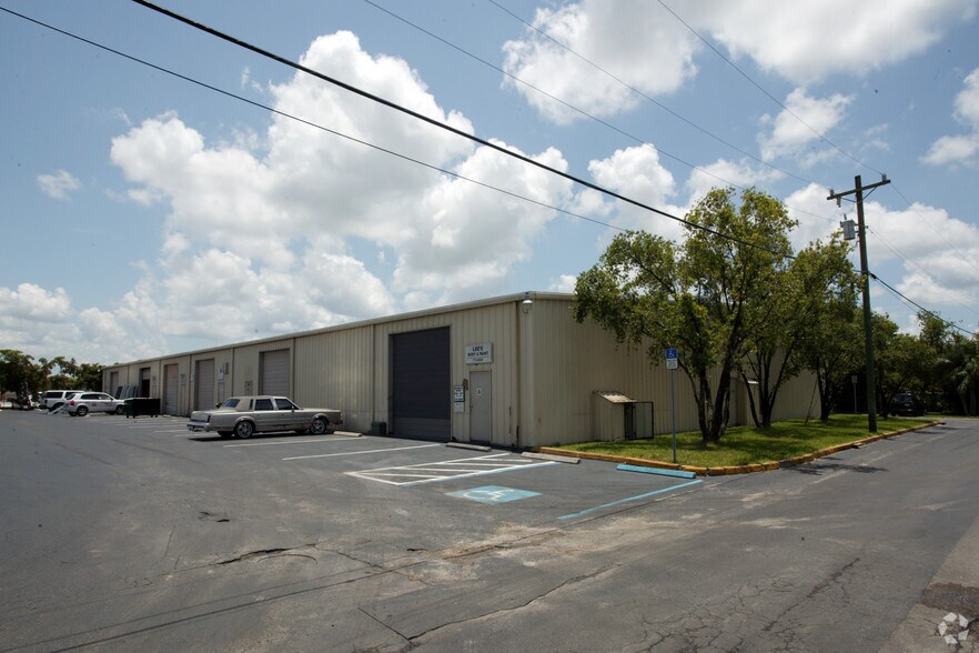 1202-2 NE Pine Island Rd, Cape Coral, FL à vendre - Photo de l’immeuble – Image 2 sur 9