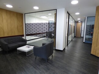 Plus de détails pour Church St, Stratford Upon Avon - Coworking à louer