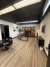 2485 Directors Row, Indianapolis, IN à louer Photo intérieure– Image 1 sur 11