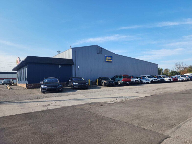 3402 N Shadeland Ave, Indianapolis, IN à vendre - Photo de l’immeuble – Image 3 sur 7