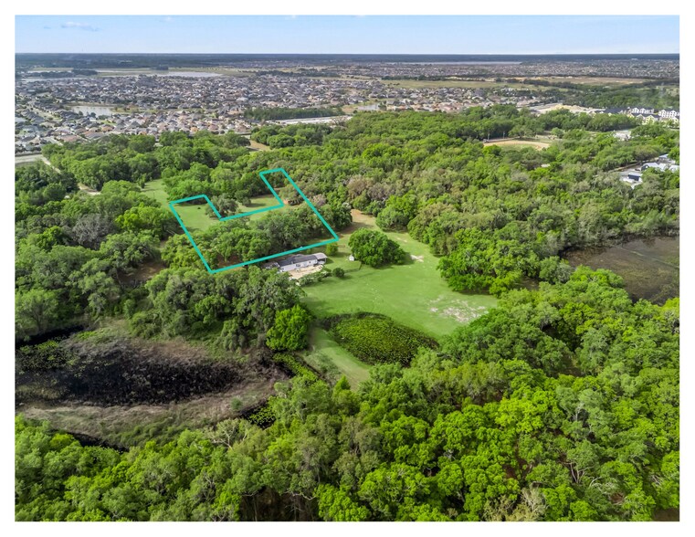 747 County Road 466A, Fruitland Park, FL à vendre - Photo de l’immeuble – Image 3 sur 8