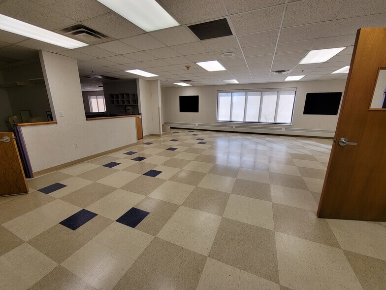 4800 N 4th Ave, Sioux Falls, SD à louer - Photo intérieure – Image 2 sur 4