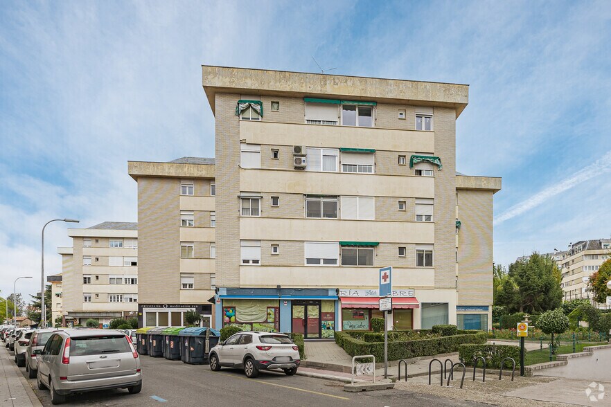 Calle Camino del Berrocal, 2, Collado Villalba, Madrid à louer - Photo de l’immeuble – Image 2 sur 2