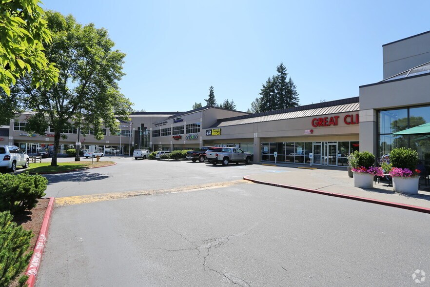 22833 Bothell-Everett Hwy, Bothell, WA à louer - Photo de l’immeuble – Image 2 sur 4