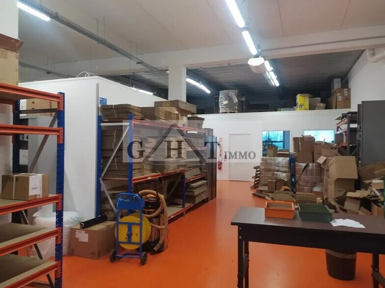 Industriel/Logistique dans Croissy-Beaubourg à vendre - Photo de l’immeuble – Image 1 sur 9