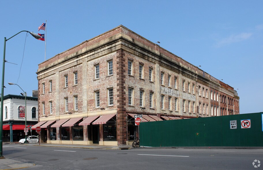 102 W Congress St, Savannah, GA à vendre - Photo principale – Image 1 sur 2