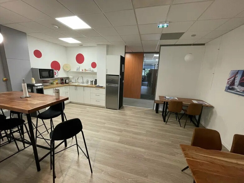 Bureau dans Limonest à vendre - Photo de l’immeuble – Image 3 sur 7