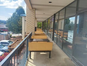 640 Merrimon Ave, Asheville, NC à louer Autre– Image 2 sur 5