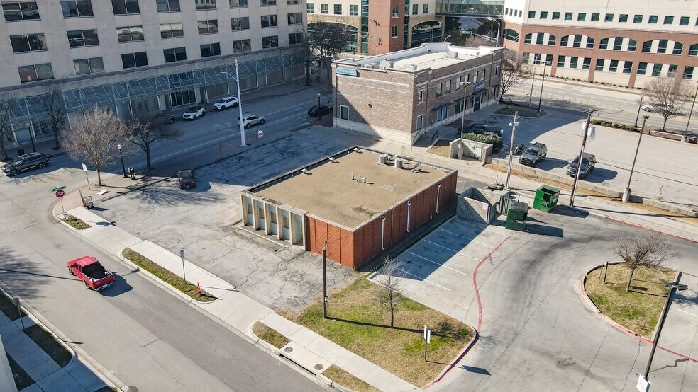 1550 W Magnolia Ave, Fort Worth, TX à vendre - Photo de l’immeuble – Image 1 sur 20