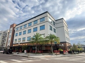 3801 Avalon Park East Blvd, Orlando, FL à louer Photo de l’immeuble– Image 1 sur 1