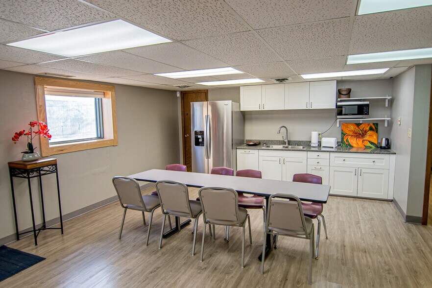 811 E Saint Andrew St, Rapid City, SD à louer - Photo intérieure – Image 2 sur 8