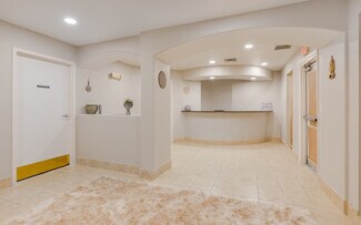 Plus de détails pour 12734 Kenwood Ln, Fort Myers, FL - Bureau à louer