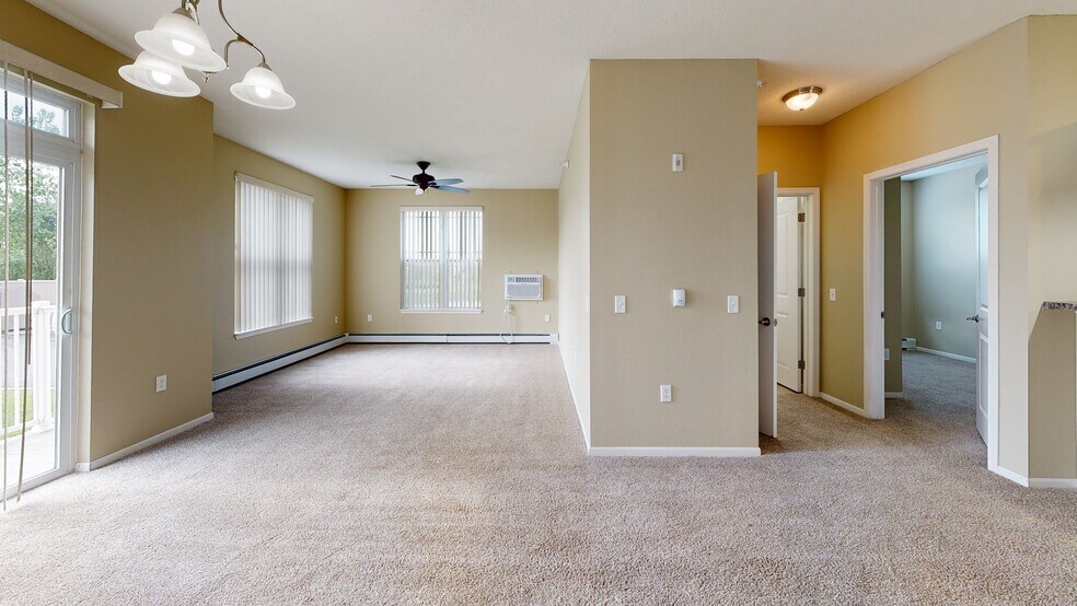 1210-1211 7th Ave S, Sartell, MN à vendre - Numérisation 3D Matterport – Image 2 sur 20