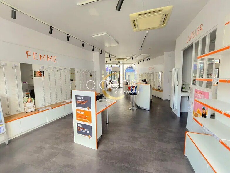 Local commercial dans Clermont-Ferrand à louer - Photo de l’immeuble – Image 3 sur 11