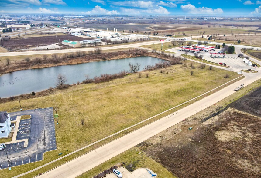 1701 Rion Dr, Champaign, IL à vendre - Photo de l’immeuble – Image 3 sur 4