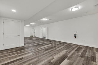 533 Greenwich St, Hempstead, NY à louer Photo intérieure– Image 1 sur 21