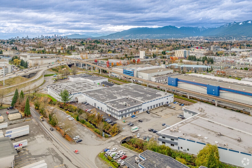 2550 Boundary Rd, Burnaby, BC à louer - Aérien – Image 3 sur 18