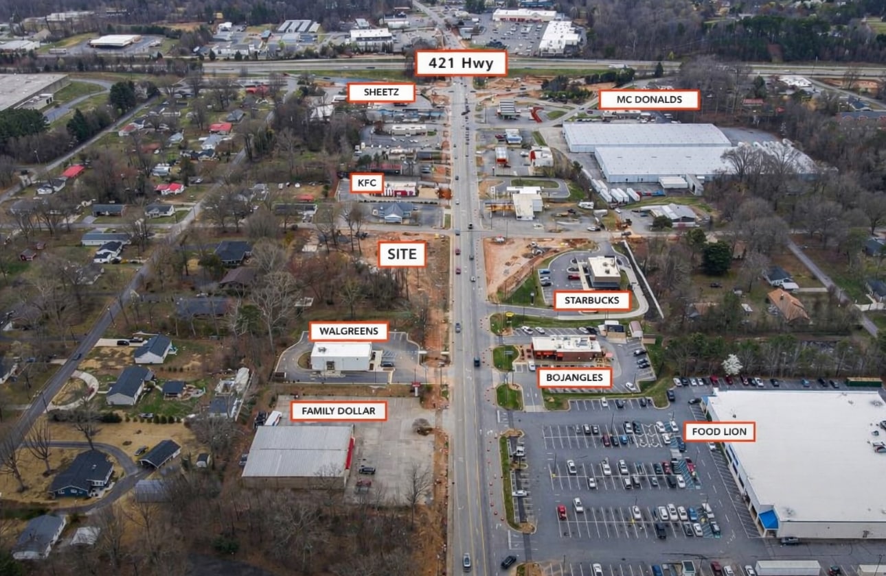 117 E Maple St, Yadkinville, NC à vendre Photo principale– Image 1 sur 6