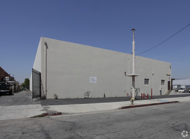 11481 Hart St, North Hollywood, CA à louer - Photo de l’immeuble – Image 3 sur 3