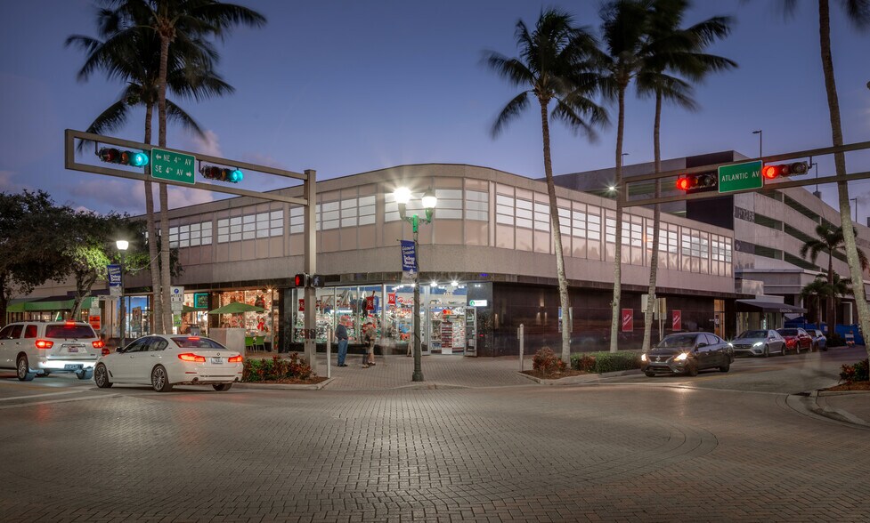 400-411 E Atlantic Ave, Delray Beach, FL à louer - Photo principale – Image 1 sur 6