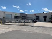 370 NE 75th St, Miami FL - Local commercial